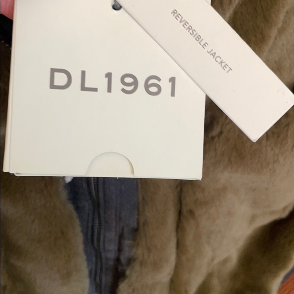 Jacket - Picture 5 of 6